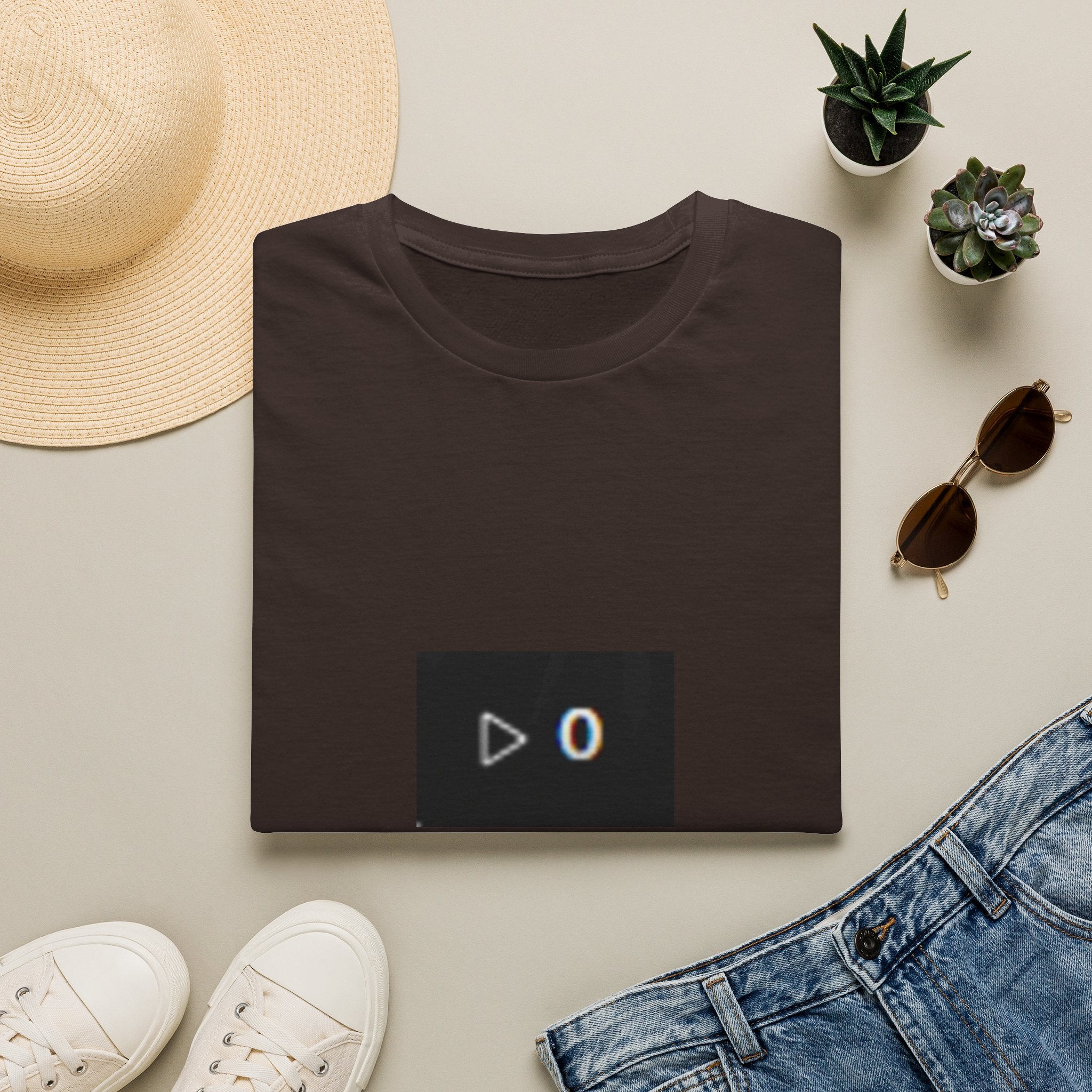 Zero Plays T‑Shirt — Minimal Play Button '0' Graphic Tee