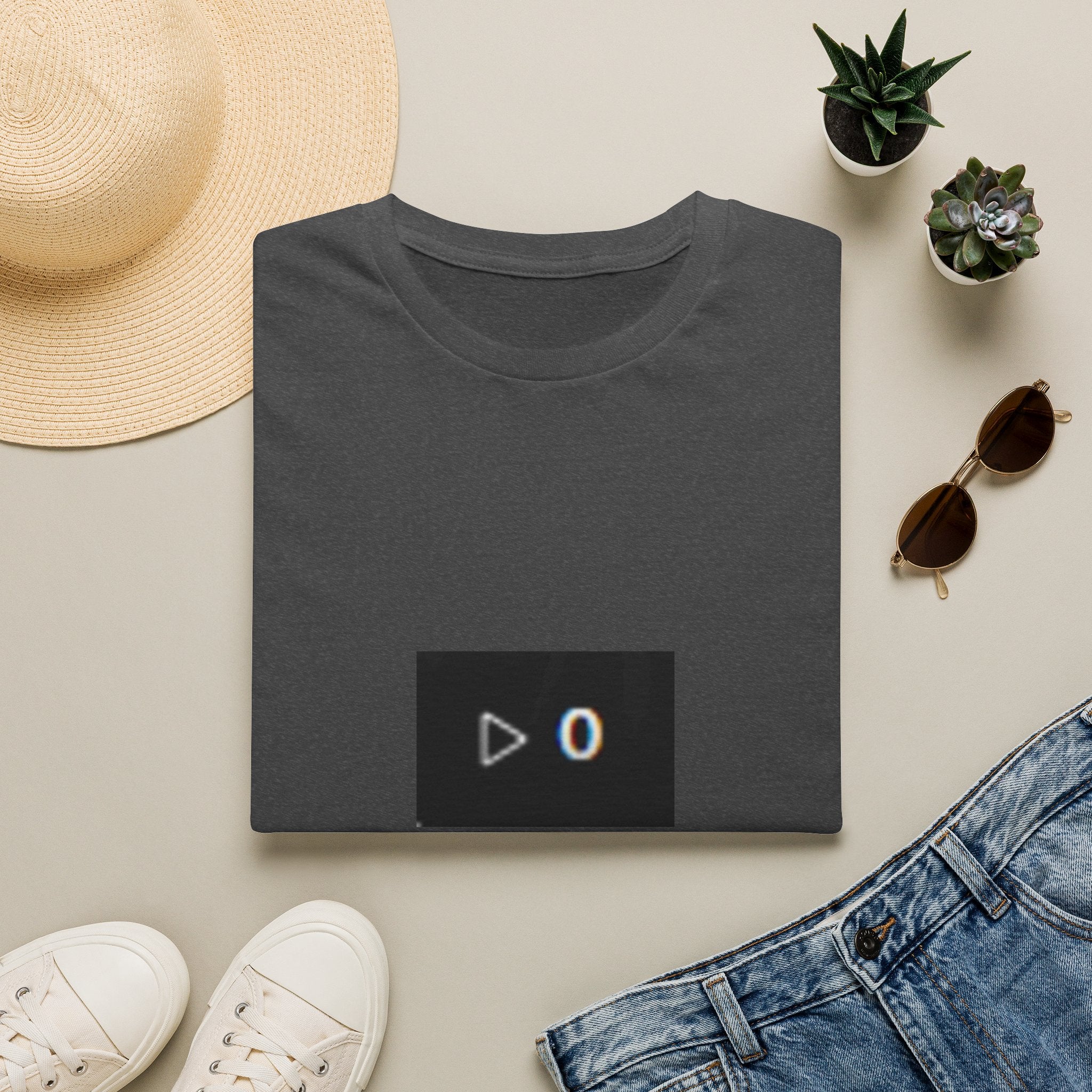 Zero Plays T‑Shirt — Minimal Play Button '0' Graphic Tee