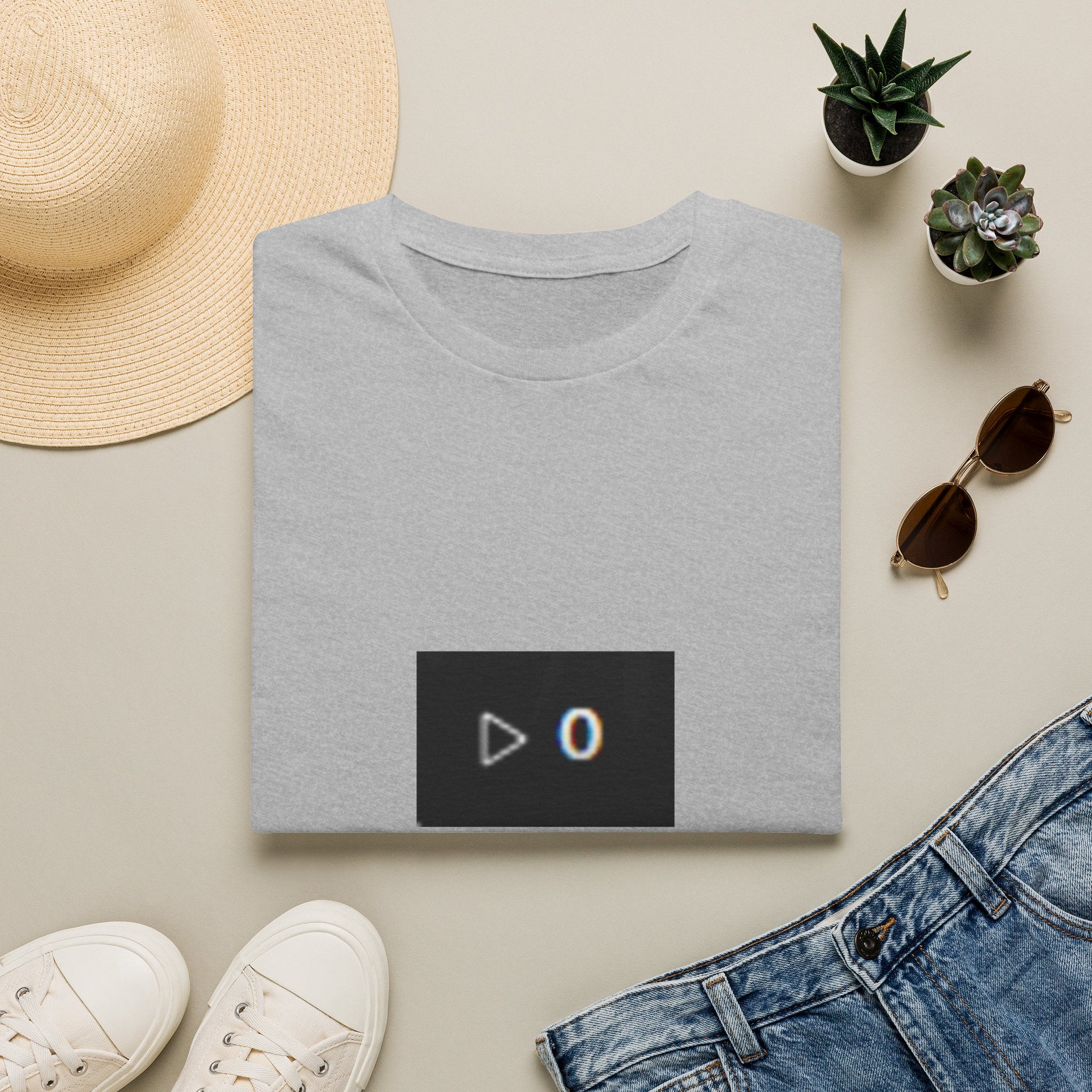 Zero Plays T‑Shirt — Minimal Play Button '0' Graphic Tee